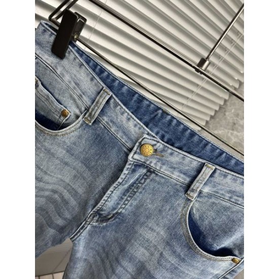 2024SS 今夏に長く愛用できるスタイル ARMANI アルマーニ ジーパン