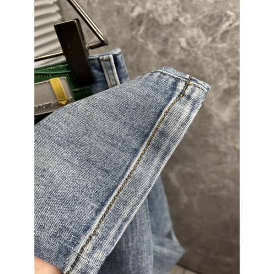 2024SS 今夏に長く愛用できるスタイル ARMANI アルマーニ ジーパン