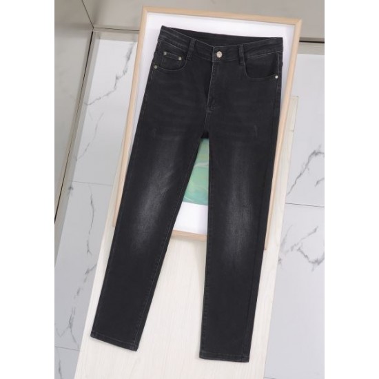 2024SS 春夏で限定セール! BURBERRY バーバリー ジーパン 2024SS 春夏で限定セール! BURBERRY バーバリー ジーパン