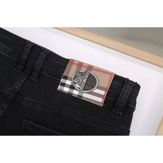 2024SS 春夏で限定セール! BURBERRY バーバリー ジーパン 2024SS 春夏で限定セール! BURBERRY バーバリー ジーパン