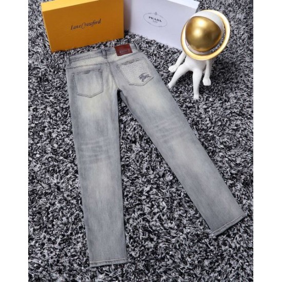 2024SS 今夏在庫一掃セール BURBERRY バーバリー ジーパン 2024SS 今夏在庫一掃セール BURBERRY バーバリー ジーパン