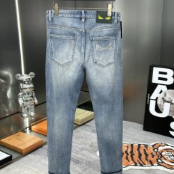 2024SS 品の良い優秀さコレクション FENDI フェンデイ ジーパン