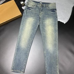 2024SS 今シーズン新作！大人もOK！ FENDI フェンデイ ジーパン