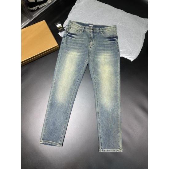 2024SS 今シーズン新作！大人もOK！ FENDI フェンデイ ジーパン