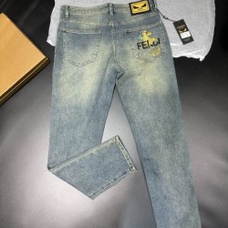 2024SS 今シーズン新作！大人もOK！ FENDI フェンデイ ジーパン