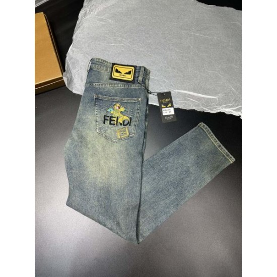 2024SS 今シーズン新作！大人もOK！ FENDI フェンデイ ジーパン