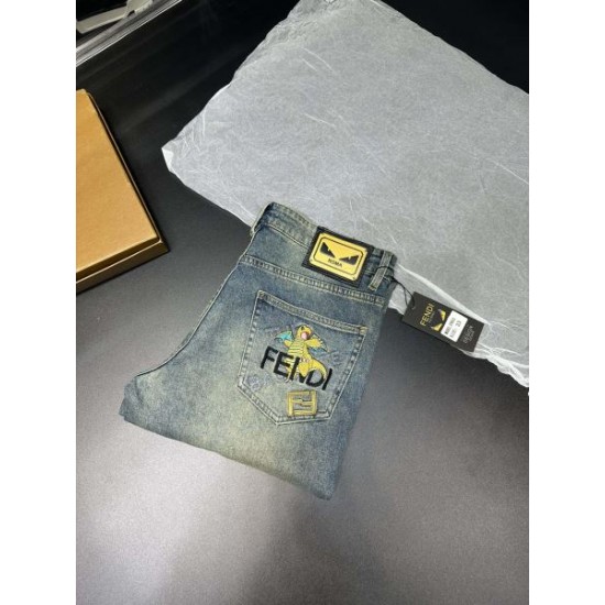 2024SS 今シーズン新作！大人もOK！ FENDI フェンデイ ジーパン