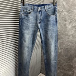 2024SS おしゃれ上級者の印象がある GUCCI グッチ ジーパン