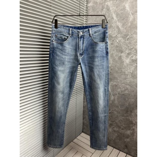 2024SS おしゃれ上級者の印象がある GUCCI グッチ ジーパン