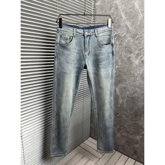 2024SS 完売品夏に大活躍間違いなし GIVENCHY ジバンシィ ジーパン 2024SS 完売品夏に大活躍間違いなし GIVENCHY ジバンシィ ジーパン