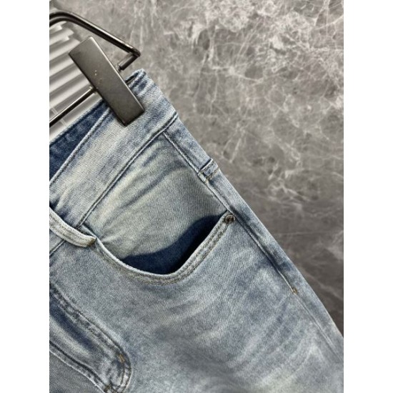 2024SS 完売品夏に大活躍間違いなし GIVENCHY ジバンシィ ジーパン 2024SS 完売品夏に大活躍間違いなし GIVENCHY ジバンシィ ジーパン