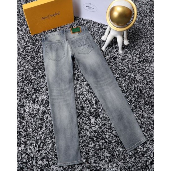 2024SS 夏コーデの主役級 LOUIS VUITTON ルイヴィトン ジーパン 2024SS 夏コーデの主役級 LOUIS VUITTON ルイヴィトン ジーパン