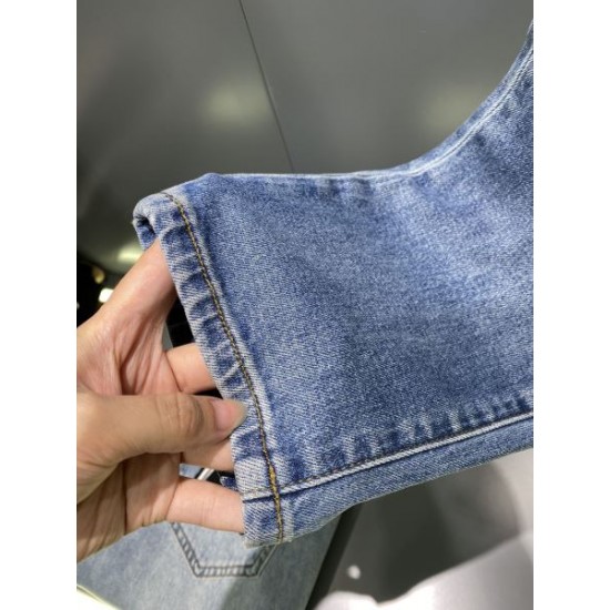 2024SS 春夏シーズン始動 LOUIS VUITTON ルイヴィトン ジーパン 2024SS 春夏シーズン始動 LOUIS VUITTON ルイヴィトン ジーパン