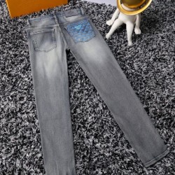 2024SS お洒落さんの愛用率が高い PRADA プラダ ジーパン
