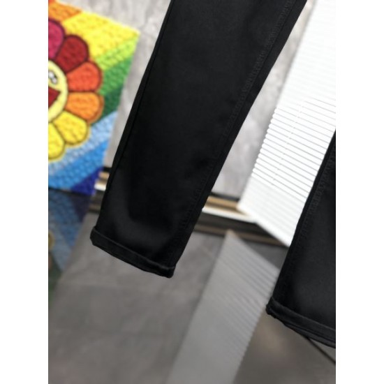 2024SS 今年売れた人気のスタイル PRADA プラダ ジーパン 2024SS 今年売れた人気のスタイル PRADA プラダ ジーパン