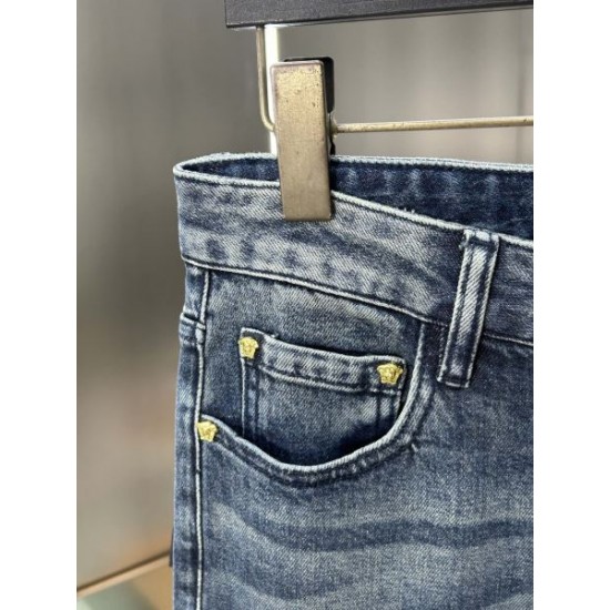 2024SS 個性的になりすぎ VERSACE ヴェルサーチェ ジーパン 2024SS 個性的になりすぎ VERSACE ヴェルサーチェ ジーパン