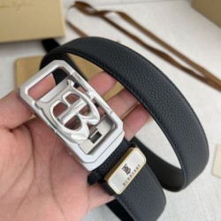 BURBERRY バーバリー 春らしい繊細なアイテム 2024SS ベルト