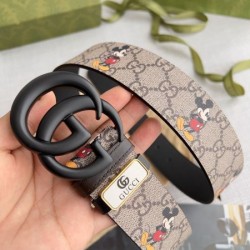 GUCCI グッチ 抜群なブランドプリント 2024SS ベルト