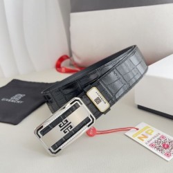 GIVENCHY ジバンシィ 見た目以上のかっこいい 2024SS ベルト