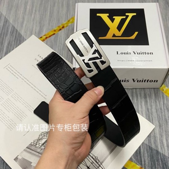 LOUIS VUITTON ルイヴィトン 呼び声が高い新名品 2024SS ベルト LOUIS VUITTON ルイヴィトン 呼び声が高い新名品 2024SS ベルト
