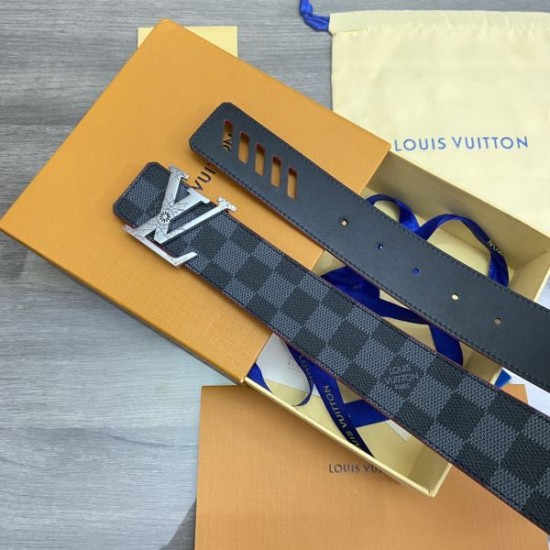 LOUIS VUITTON ルイヴィトン ベスト系のアイテム 2024SS ベルト LOUIS VUITTON ルイヴィトン ベスト系のアイテム 2024SS ベルト