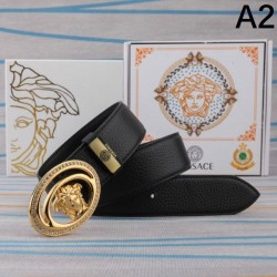VERSACE ヴェルサーチェ この夏に入れるべき 2024SS ベルト