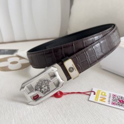 VERSACE ヴェルサーチェ 芸能人愛用ブランド 2024SS ベルト