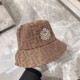2024SS 帽子 FENDI フェンデイ カジュアルめなコーデ 2024SS 帽子 FENDI フェンデイ カジュアルめなコーデ