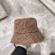 2024SS 帽子 FENDI フェンデイ カジュアルめなコーデ 2024SS 帽子 FENDI フェンデイ カジュアルめなコーデ