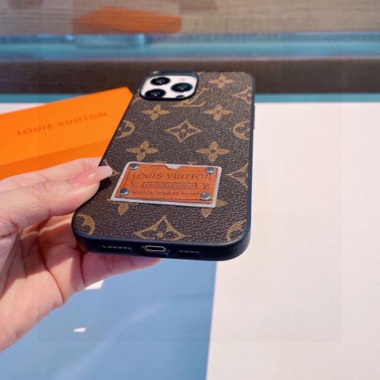 LOUIS VUITTON ルイヴィトン 2024SS 累積売上総額第1位 iphone携帯ケース LOUIS VUITTON ルイヴィトン 2024SS 累積売上総額第1位 iphone携帯ケース