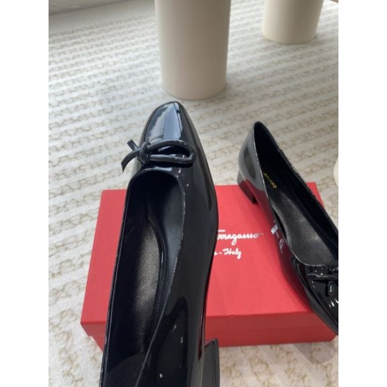 2024SS 雑誌掲載 FERRAGAMO サルヴァトーレ フェラガモ レディース ハイヒール