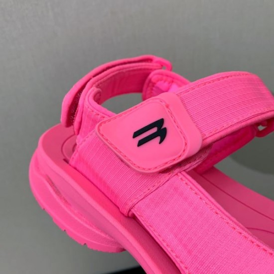 2024SS 存在感絶大スタイル BALENCIAGA バレンシアガ レディースサンダル
