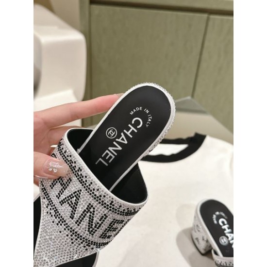 2024SS 海外セレブが注目アイテム CHANEL シャネル レディーススリッパ 2024SS 海外セレブが注目アイテム CHANEL シャネル レディーススリッパ
