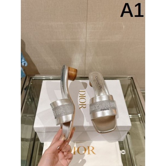 2024SS 素材感を引き出せるアイテム DIOR ディオール レディーススリッパ 2024SS 素材感を引き出せるアイテム DIOR ディオール レディーススリッパ