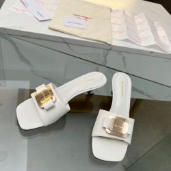 2024SS 今季人気 FERRAGAMO サルヴァトーレ フェラガモ レディーススリッパ