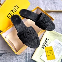 2024SS 今季はトップスにおすすめ FENDI フェンデイ レディーススリッパ