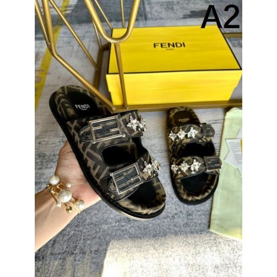 2024SS 上品なカジュアルコーデに FENDI フェンデイ レディーススリッパ 2024SS 上品なカジュアルコーデに FENDI フェンデイ レディーススリッパ