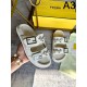 2024SS 上品なカジュアルコーデに FENDI フェンデイ レディーススリッパ 2024SS 上品なカジュアルコーデに FENDI フェンデイ レディーススリッパ