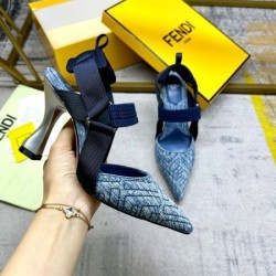 2024SS 春夏季超人気手元在庫あり FENDI フェンデイ レディースサンダル