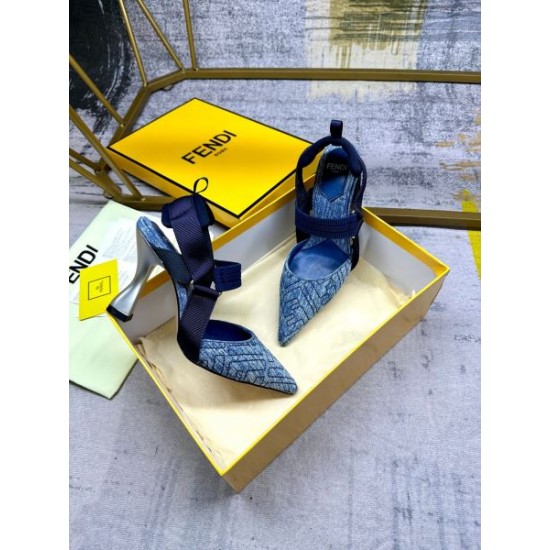 2024SS 春夏季超人気手元在庫あり FENDI フェンデイ レディースサンダル 2024SS 春夏季超人気手元在庫あり FENDI フェンデイ レディースサンダル