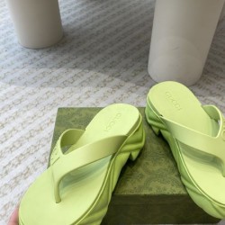 2024SS 愛用者多数になる夏季新作 GUCCI グッチ レディーススリッパ