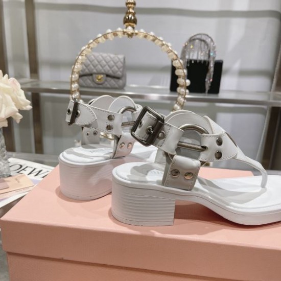 2024SS もうすぐ日本上陸 MIU MIU ミュウミュウ レディースサンダル