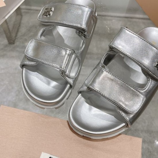 2024SS 最新でおしゃれな MIU MIU ミュウミュウ レディーススリッパ