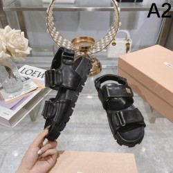 2024SS ギフトにオススメ MIU MIU ミュウミュウ レディースサンダル