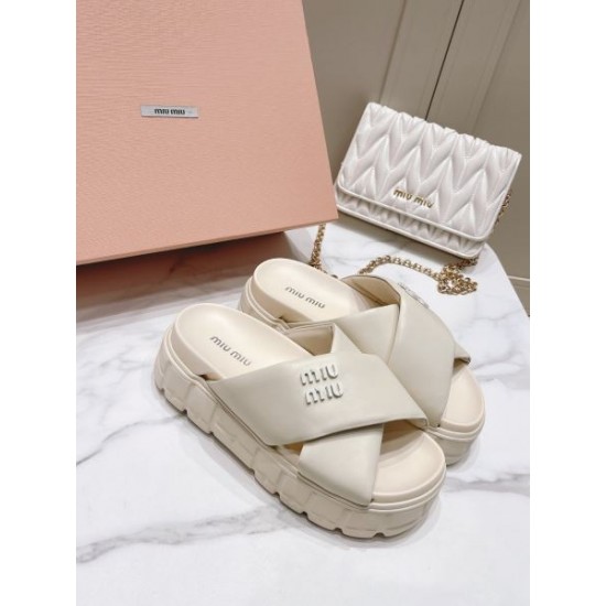 2024SS お気に入りの上品 MIU MIU ミュウミュウ レディーススリッパ 2024SS お気に入りの上品 MIU MIU ミュウミュウ レディーススリッパ