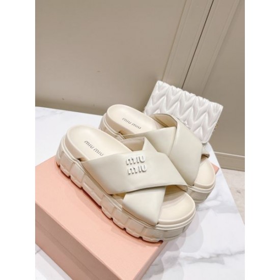 2024SS お気に入りの上品 MIU MIU ミュウミュウ レディーススリッパ 2024SS お気に入りの上品 MIU MIU ミュウミュウ レディーススリッパ