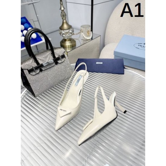 2024SS 今やセレブ御用達で大人気の PRADA プラダ レディースサンダル