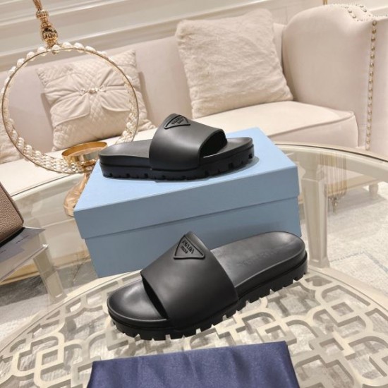 2024SS トップスからチラ見える安心 PRADA プラダ レディーススリッパ 2024SS トップスからチラ見える安心 PRADA プラダ レディーススリッパ