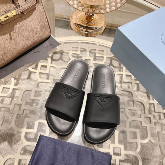2024SS トップスからチラ見える安心 PRADA プラダ レディーススリッパ 2024SS トップスからチラ見える安心 PRADA プラダ レディーススリッパ