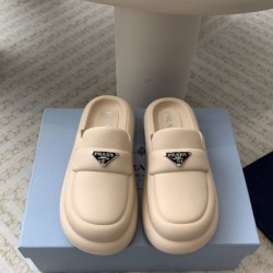 2024SS 上品ですっきり、好感度抜群 PRADA プラダ レディーススリッパ